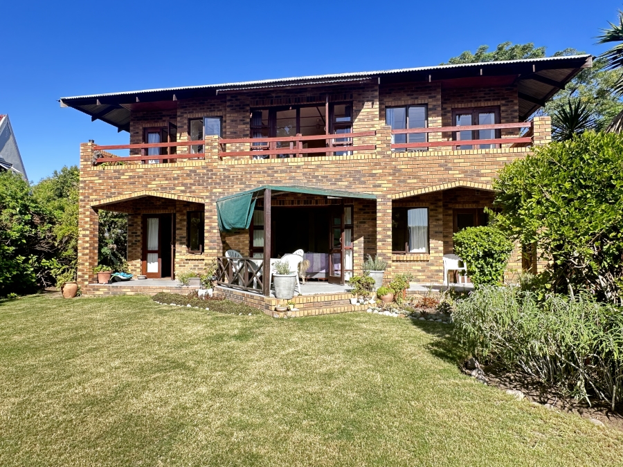 4 Bedroom Property for Sale in The Island Western Cape